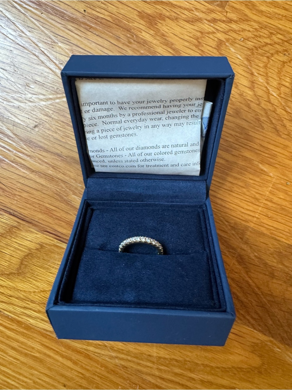 Natural Diamond Eternity Band Size 6 
1 carat total weight 18kt Yellow Gold - Picture 12 of 16
